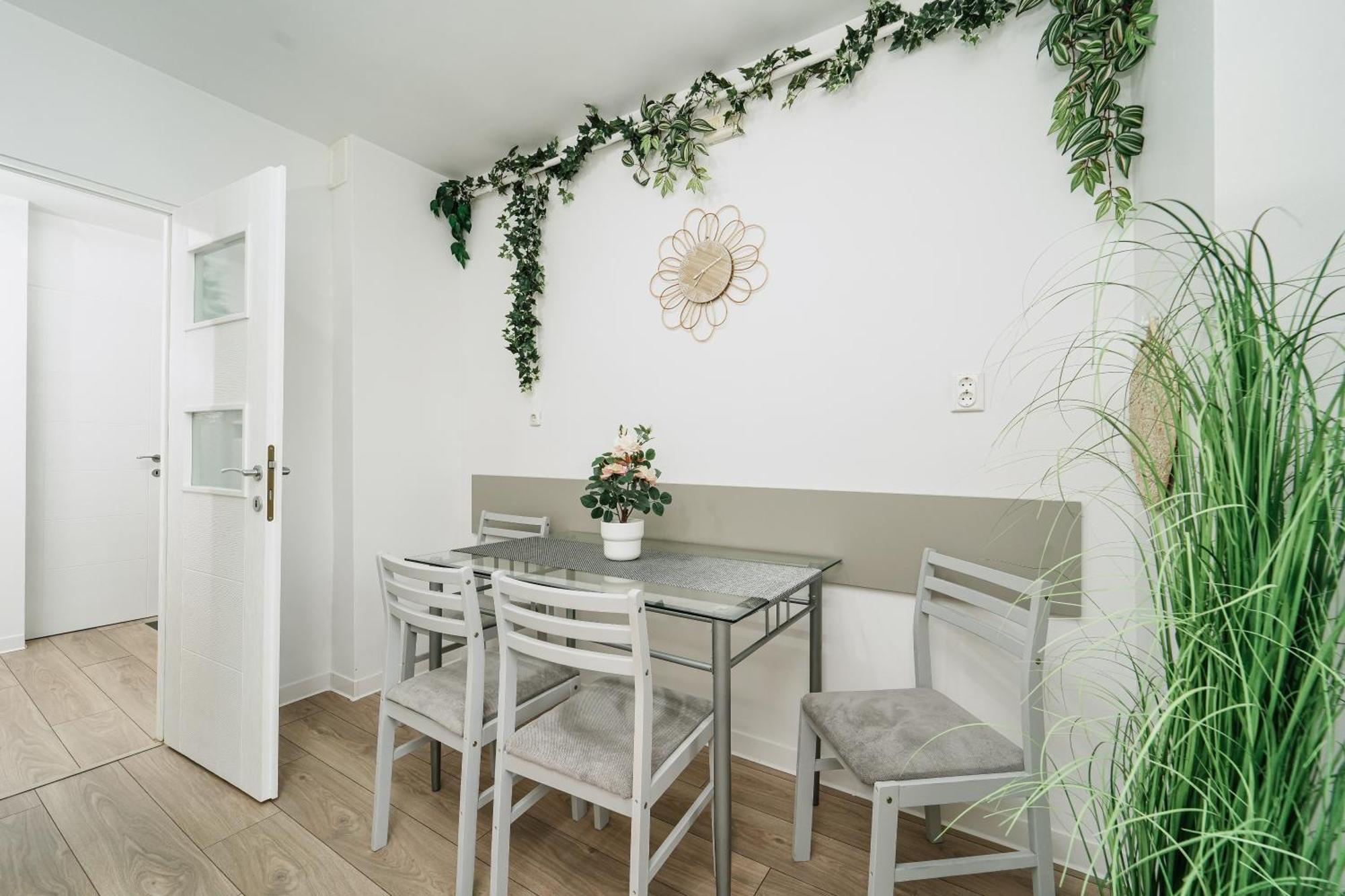 Family Stay - Calliope Apartment - By Openhouse 티미쇼아라 외부 사진